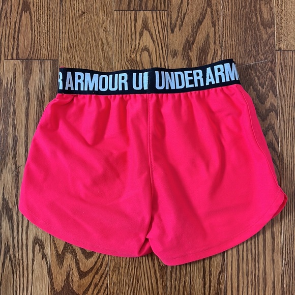 UNDER ARMOUR Girls Play Up Loose Shorts (in PENTA PINK/BLACK/WHITE - Size - S) - Picture 6 of 7